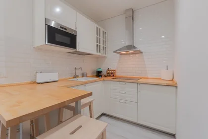 Entire apartment at 6, image 19 of 48