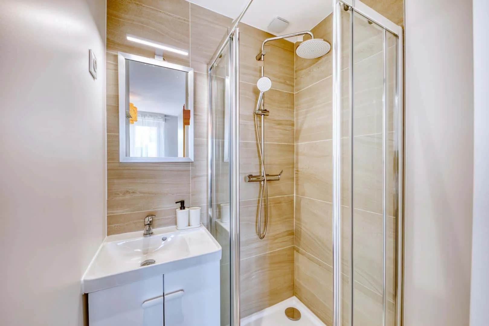 Quarto amigo do estudante em  com comodidades modernas
