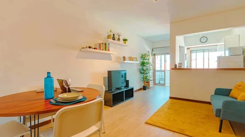 Apartamento inteiro em R. de Alexandre Herculano 161, 4000-054 Porto, Portugal, imagem 14 de 20