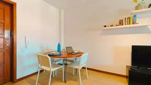 Apartamento inteiro em R. de Alexandre Herculano 161, 4000-054 Porto, Portugal, imagem 7 de 20