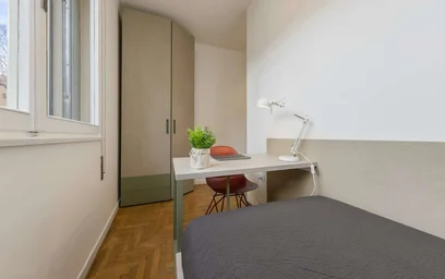 {area} içinde aydınlık özel oda