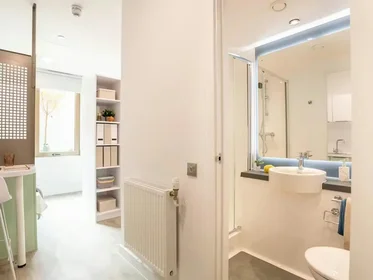 Quarto privado em 5, 8 London Rd, Brighton and Hove, Brighton BN1 4JA, UK, imagem 6 de 49