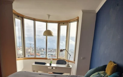 Quarto privado em Av. Congresso Oposição Democrática, 3800 Aveiro, Portugal, imagem 2 de 15