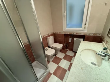 Stanza privata in Calle Andrés Mellado, immagine 12 di 15