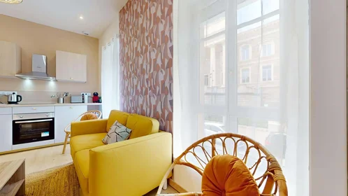 Chambre privée à 10 Rue Mi-Carême, 42000 Saint-Étienne, France, image 14 de 19