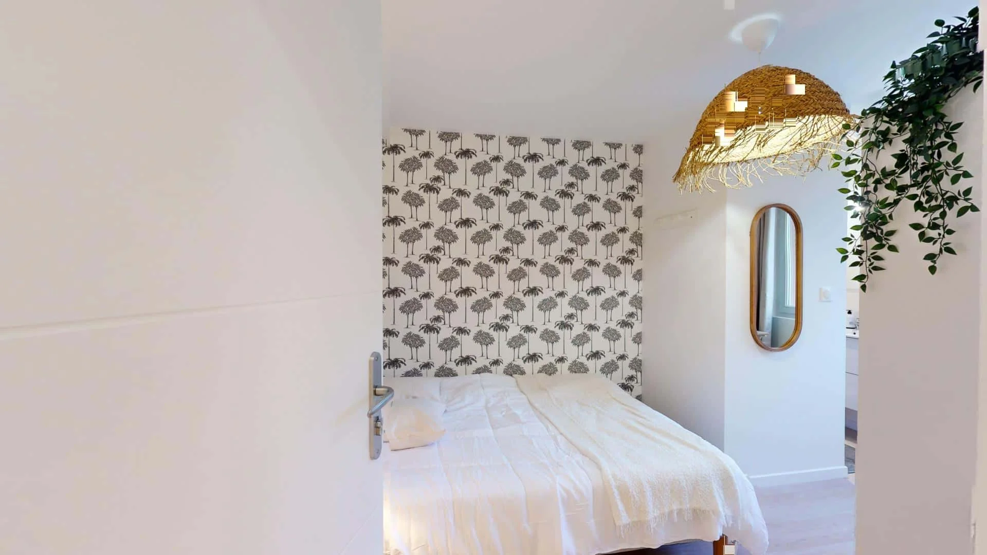 Budget-friendly student room close to campus in 