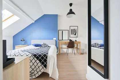 Privatzimmer in der 12 Av. Dampierre, 59410 Valenciennes, France, bild 1 von 6