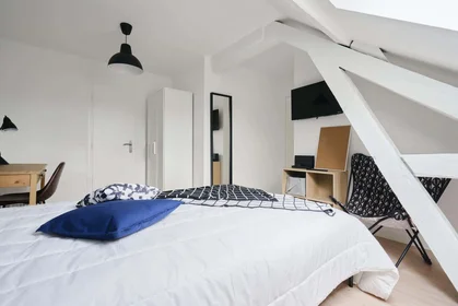 Privatzimmer in der 12 Av. Dampierre, 59410 Valenciennes, France, bild 4 von 6