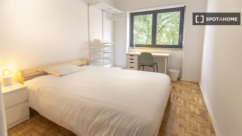 Prywatny pokój R. da Beneficência, obraz 16 17