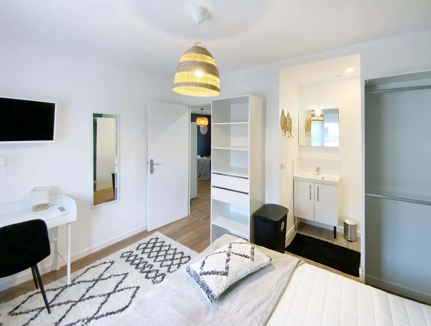 Affordable room for students with ample lighting in