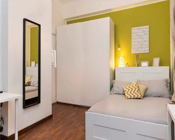 Chambre privée à 1, Via Giulio Tarra, Milano, 20124, image 4 de 41