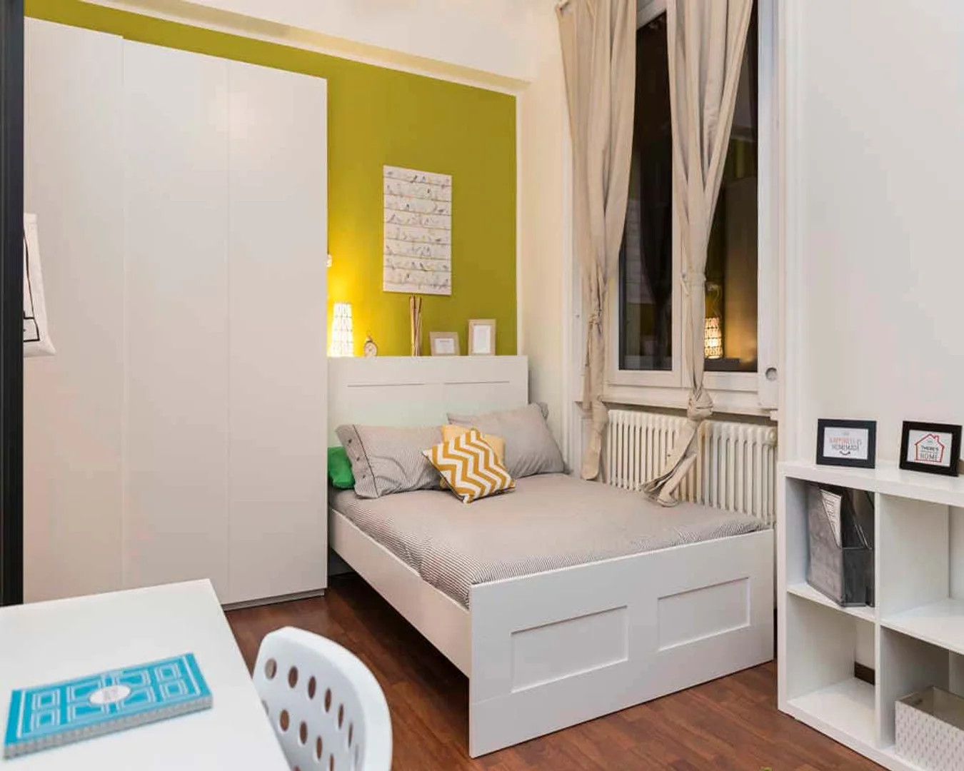 Chambre à louer dans un appartement d'étudiant à , entièrement meublée