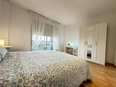 Privatzimmer in der C. de San Asturio Serrano, 3, 28802 Alcalá de Henares, Madrid, Spain, bild 6 von 27