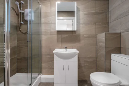 Studio in residence at City Nest Student Living, Flat 1, 29 Green Lane, Derby, DE1 1FQ,UK, image 6 of 34