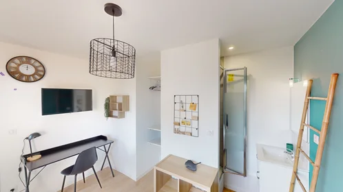 Private room at 8 rue Ensisheim, image 14 of 18