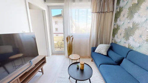 Private room at 8 rue Ensisheim, image 6 of 18