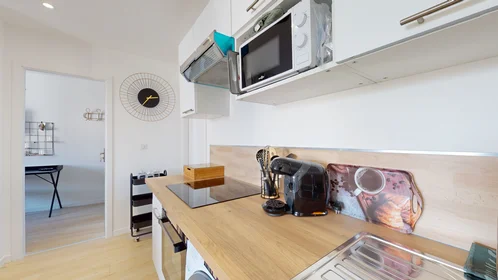 Private room at 8 rue Ensisheim, image 9 of 18