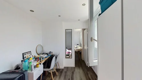 Stanza privata in 11 Rue Gabriel Pierné, immagine 23 di 32