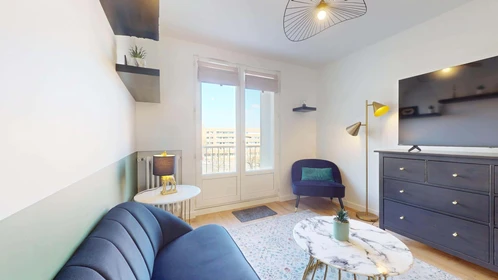 Privatzimmer in der 42 Ave Léon Blum, 31500 Toulouse, France, bild 12 von 19