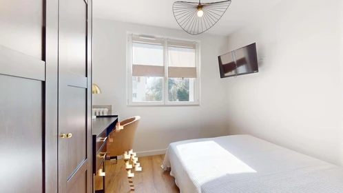 Privatzimmer in der 42 Ave Léon Blum, 31500 Toulouse, France, bild 4 von 19