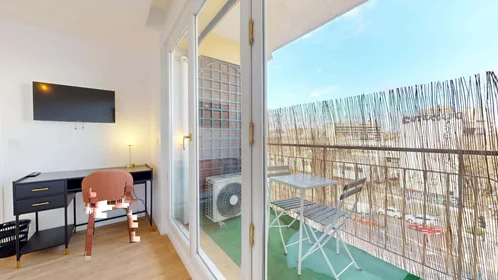 Chambre privée à 99 Bd Sakakini, 13005 Marseille, France, image 7 de 20