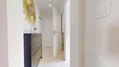 Privatzimmer in der 42 Ave Léon Blum, 31500 Toulouse, France, bild 13 von 19