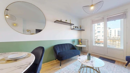 Privatzimmer in der 42 Ave Léon Blum, 31500 Toulouse, France, bild 14 von 19