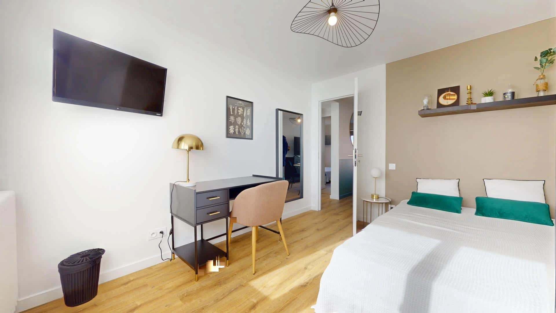 Zimmer in Studentenwohnung in  zu vermieten, voll möbliert