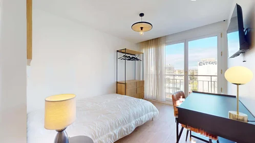 Privatzimmer in der 99 Bd Sakakini, 13005 Marseille, France, bild 1 von 21