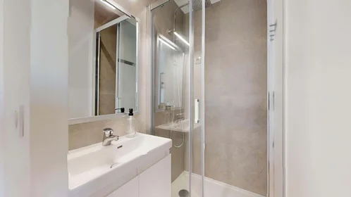 Privatzimmer in der 99 Bd Sakakini, 13005 Marseille, France, bild 5 von 21