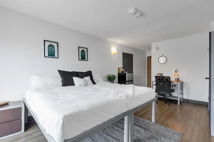 Shared room in residence at Parc Cité Student Housing, 3440 Park Ave, Montreal, Quebec H2X 2H5, image 12 of 30