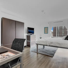 Shared room in residence at Parc Cité Student Housing, 3440 Park Ave, Montreal, Quebec H2X 2H5, image 17 of 30