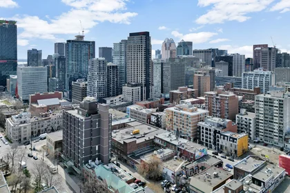 Shared room in residence at Parc Cité Student Housing, 3440 Park Ave, Montreal, Quebec H2X 2H5, image 19 of 30