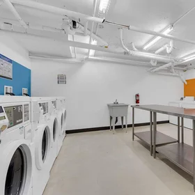 Shared room in residence at Parc Cité Student Housing, 3440 Park Ave, Montreal, Quebec H2X 2H5, image 20 of 30