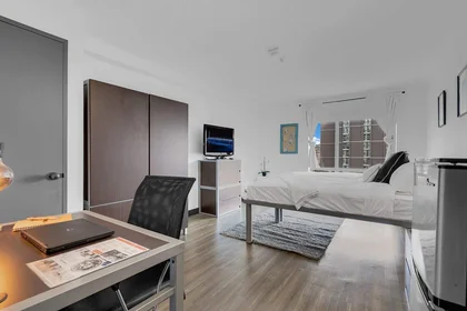 Shared room in residence at Parc Cité Student Housing, 3440 Park Ave, Montreal, Quebec H2X 2H5, image 29 of 30