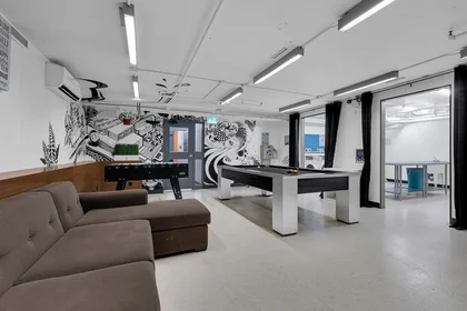 Shared room in residence at Parc Cité Student Housing, 3440 Park Ave, Montreal, Quebec H2X 2H5, image 8 of 30