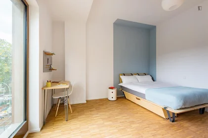 Private room at Georg-Voigt-Straße, image 1 of 6