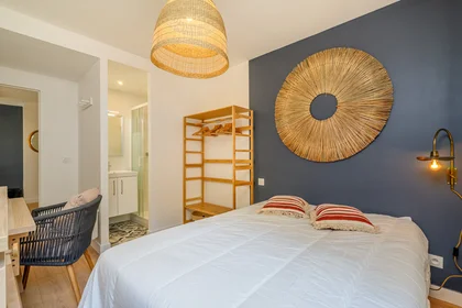 Chambre privée à 25 rue de la verdière, image 12 de 16