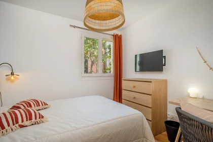 Chambre privée à 25 rue de la verdière, image 13 de 16