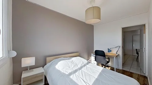 Habitación privada en 5 Rue Hector Berlioz, imagen 1 de 10