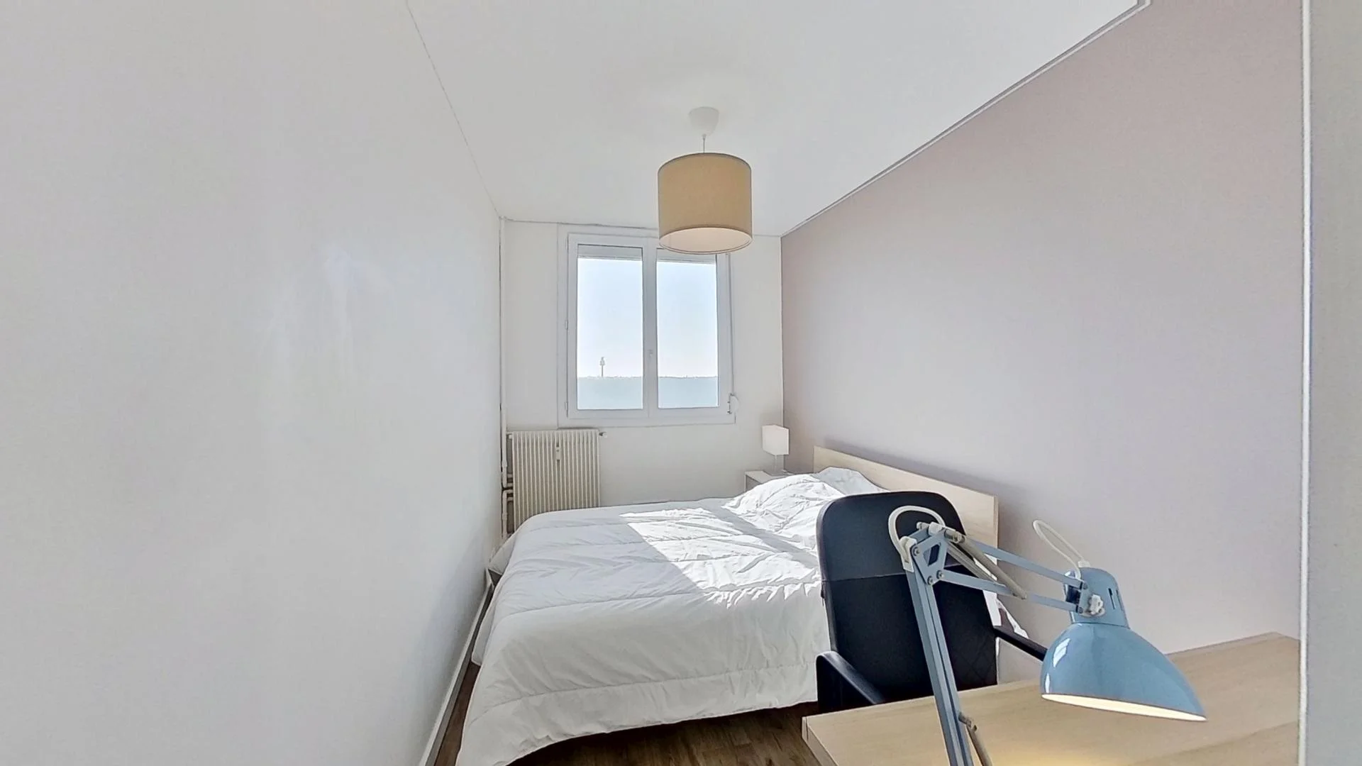 Habitación estudiantil económica con ubicación conveniente en 