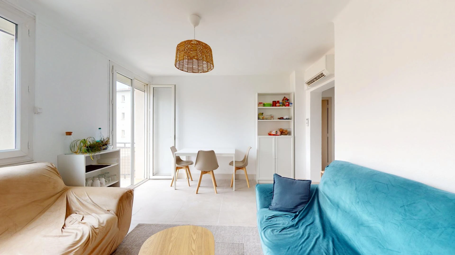 Habitación estudiantil económica cerca del campus en