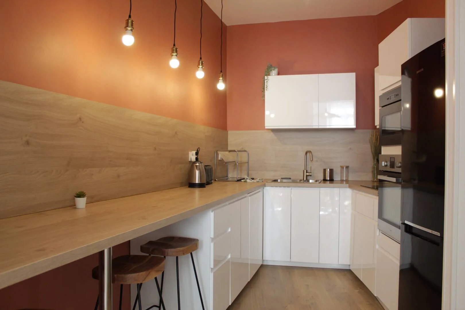 Habitación estudiantil amplia y cómoda en 