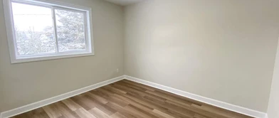 Logement entier en résidence à 348 Zephyr Ave, Ottawa, ON K2B 6A1, Canada, image 13 de 15