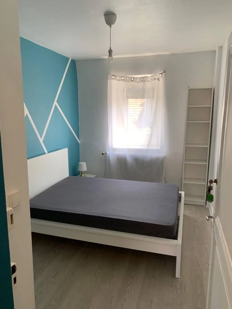 Chambre d'étudiant bon marché à proximité du campus dans 