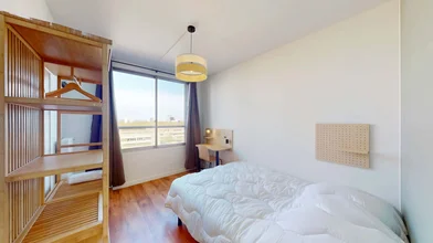 Private room at 3 Rue Robert Lavergne, 92600 Asnières-sur-Seine, France, image 1 of 10