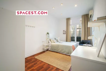 Privatzimmer in der Carrer del Rosselló, 220, Eixample, 08008 Barcelona, Spagna, bild 1 von 16