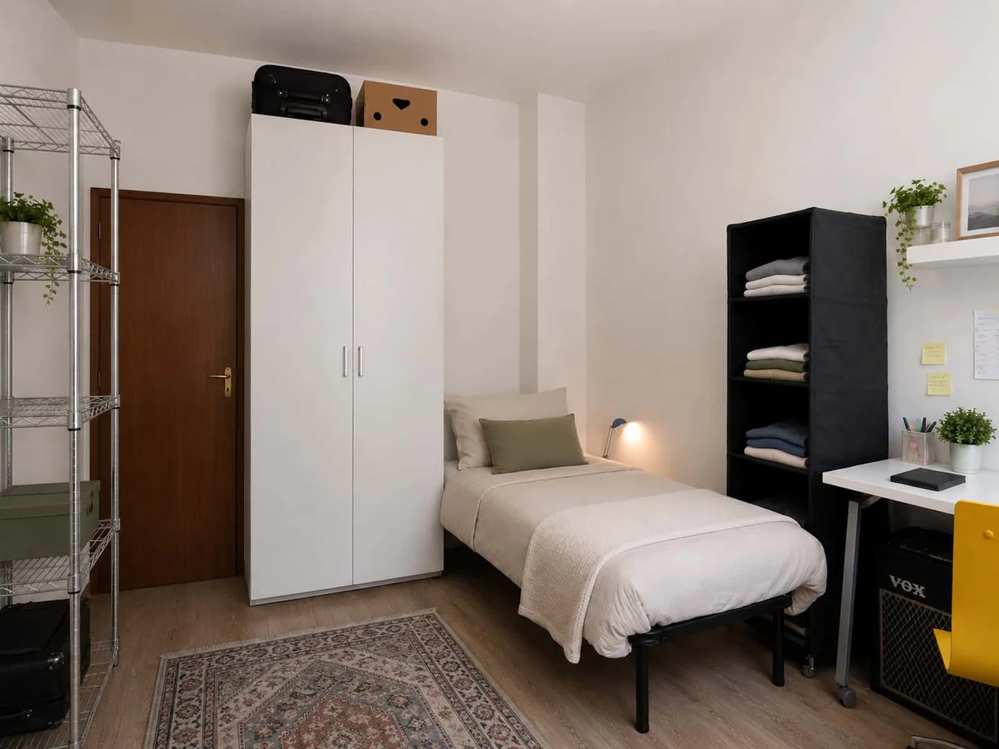 Budget-friendly student room close to campus in 