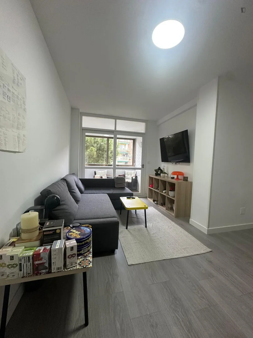 Cozy room for students available in 