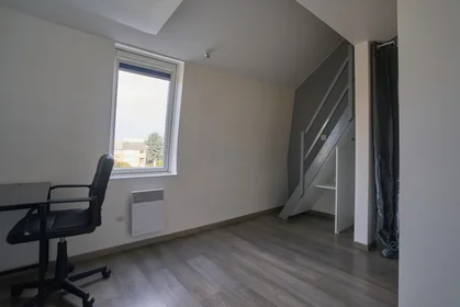 Private room at 76 rue du XXème siecle, image 19 of 23